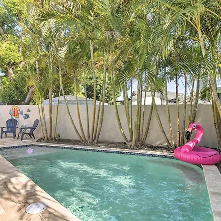 Indian Rocks Beach Home - 2 Blocks To Beach!