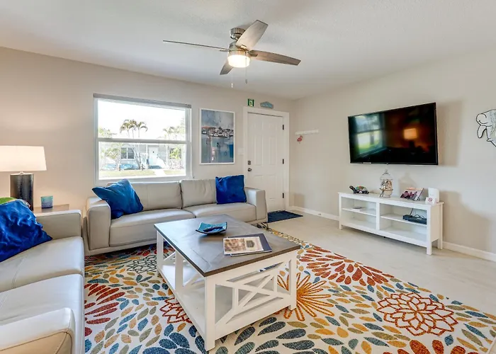 Indian Rocks - 2 Blocks To Beach! * Clearwater Beach